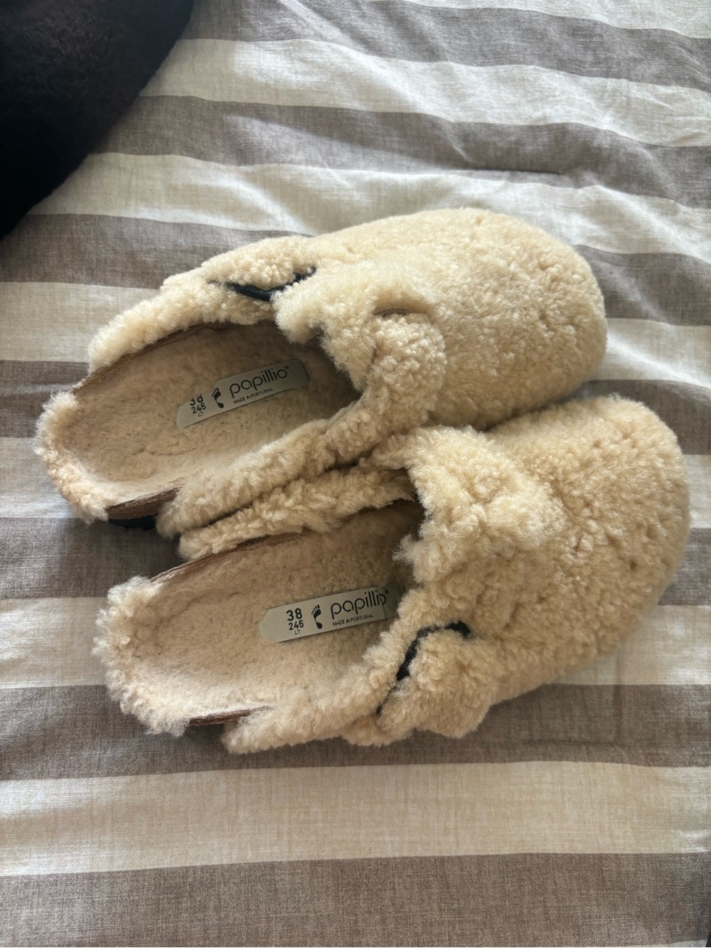 Papillio Kids Shearling-Lined Slip-On Clogs in Cream